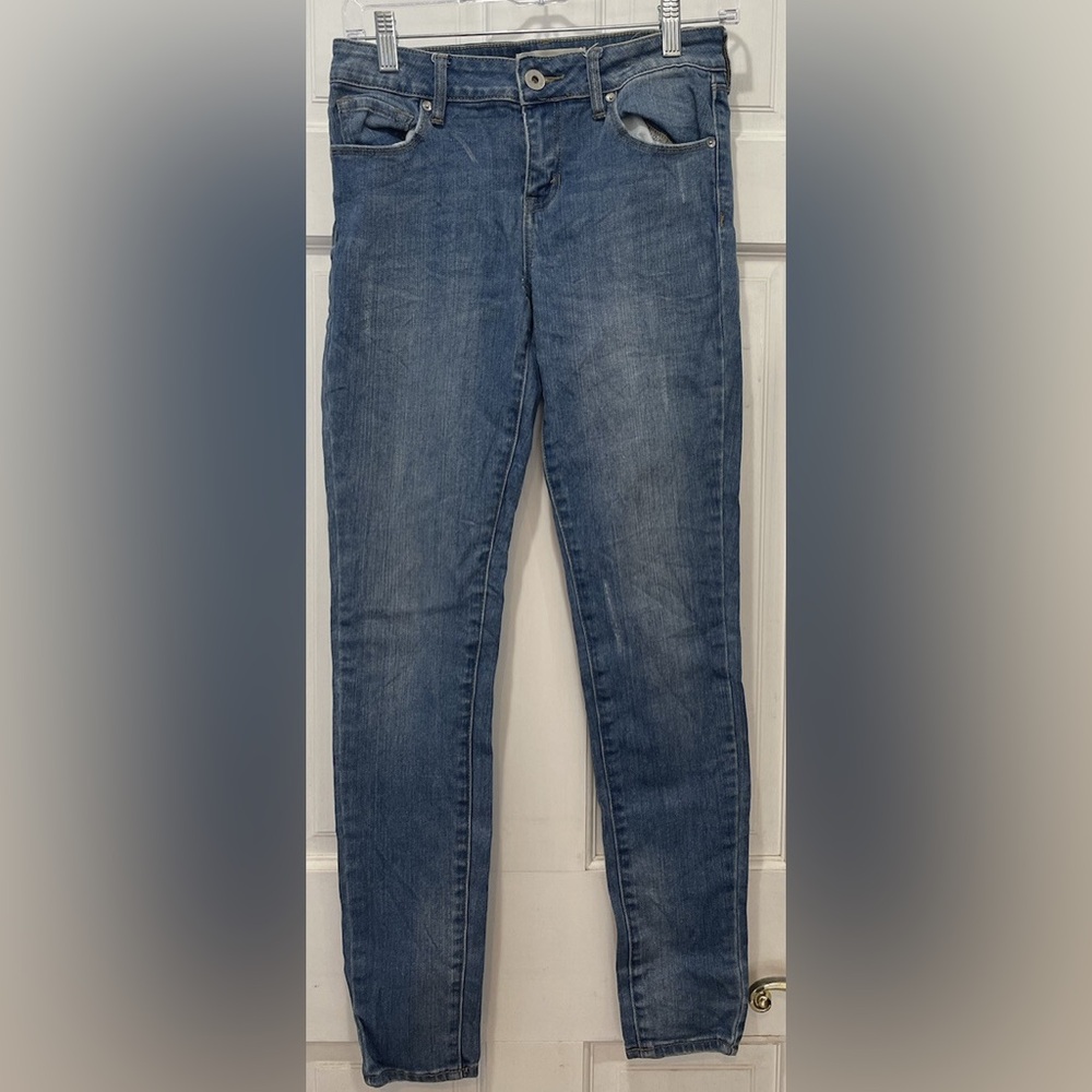 Bullhead Denim CO. Low Rise Skinniest Distressed Jeans Juniors Size 5 Regular